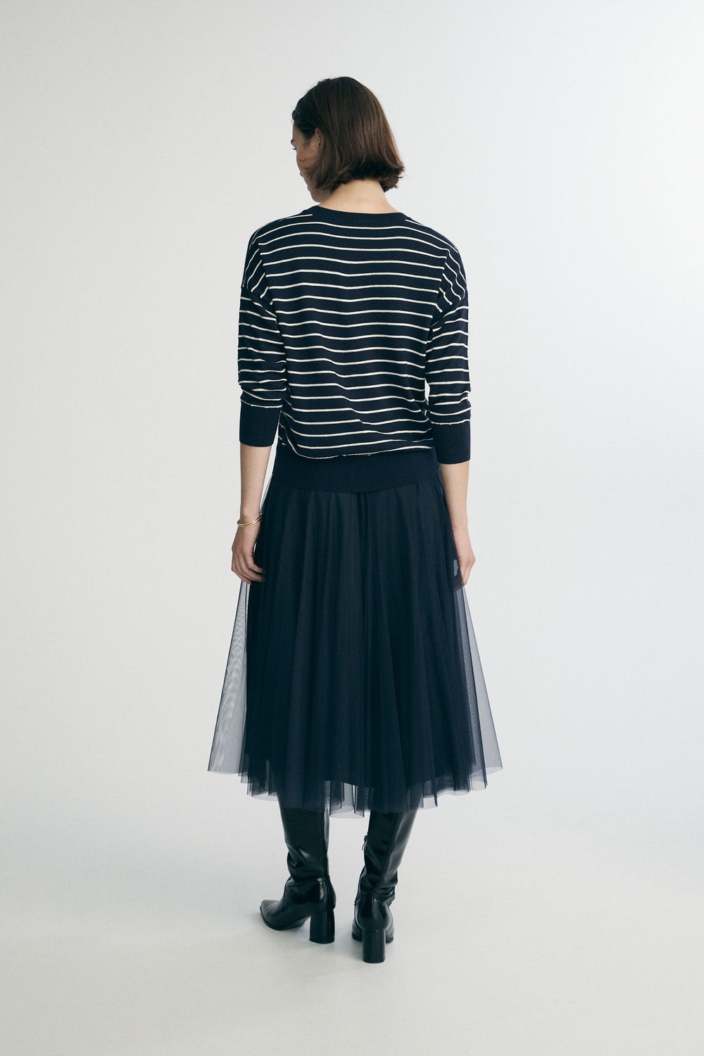 Loose crew neck sweater