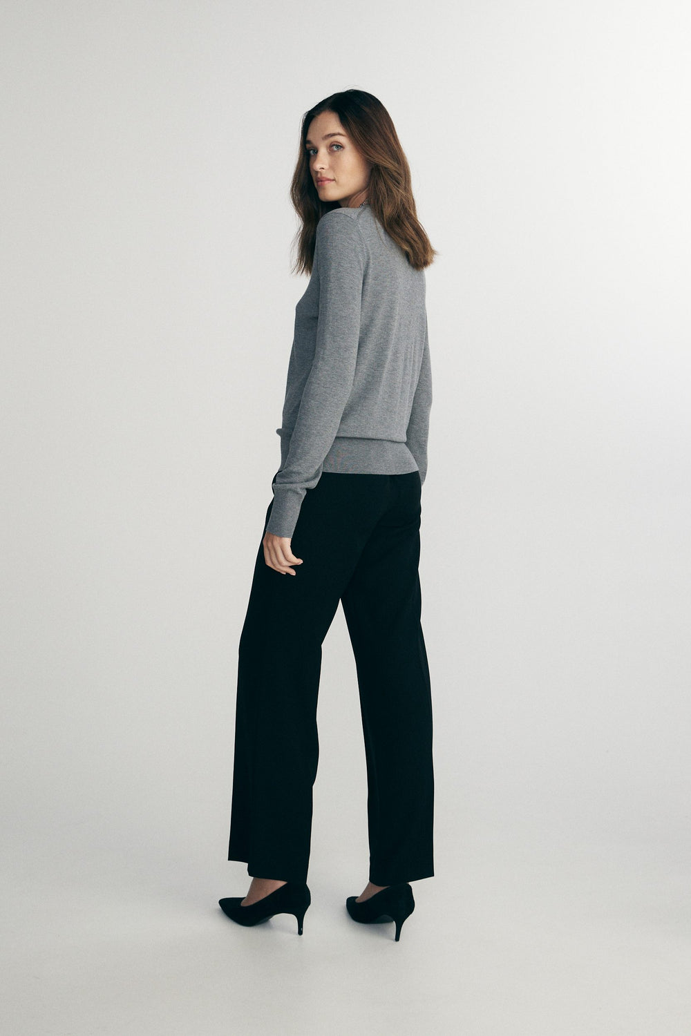 Crew neck cardigan