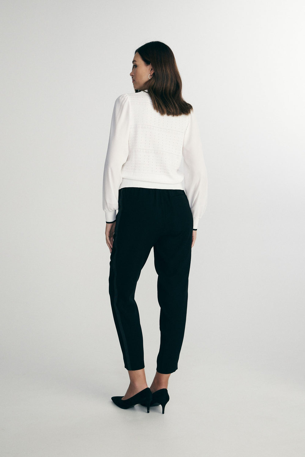 Mixed-fabric sweater