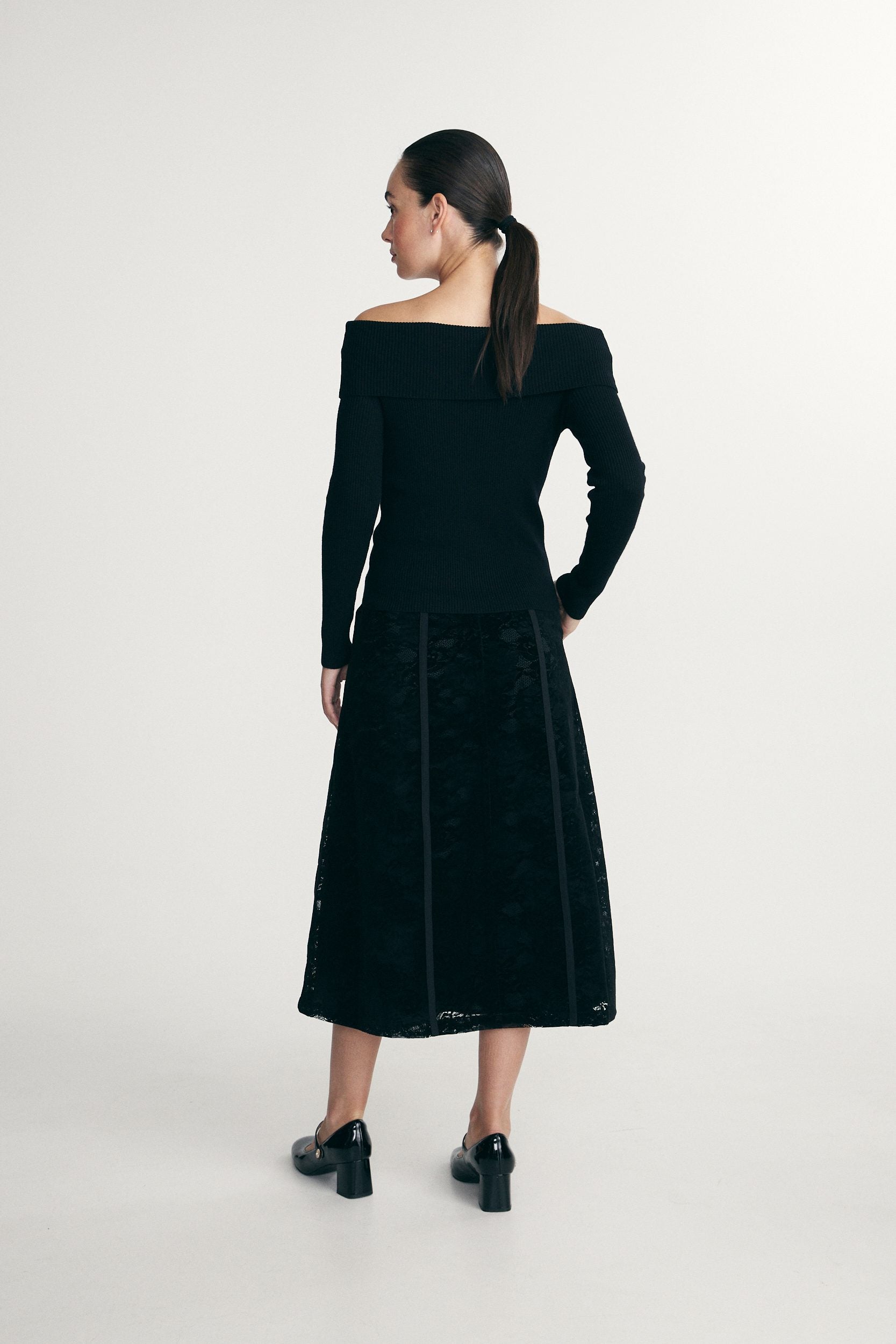 Off shoulder rib top