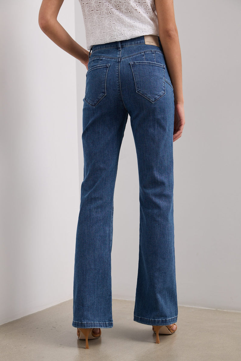 High waisted push-up jeans