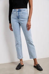 Cropped high waisted jeans