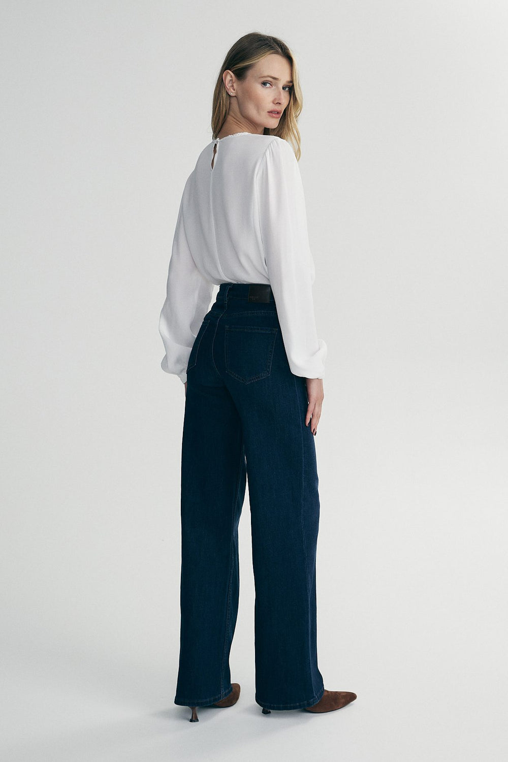 Jeans with side tabs