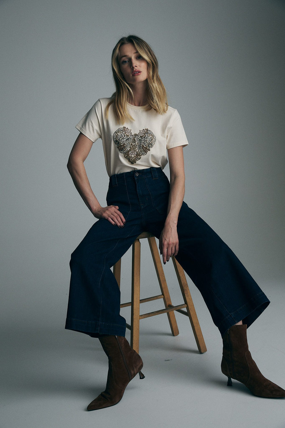 Wide leg jeans with zips