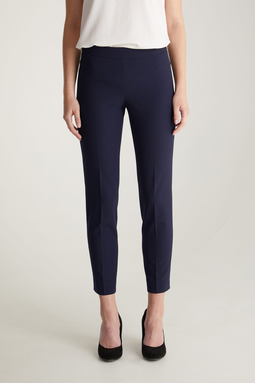 Urban side zip crop pant