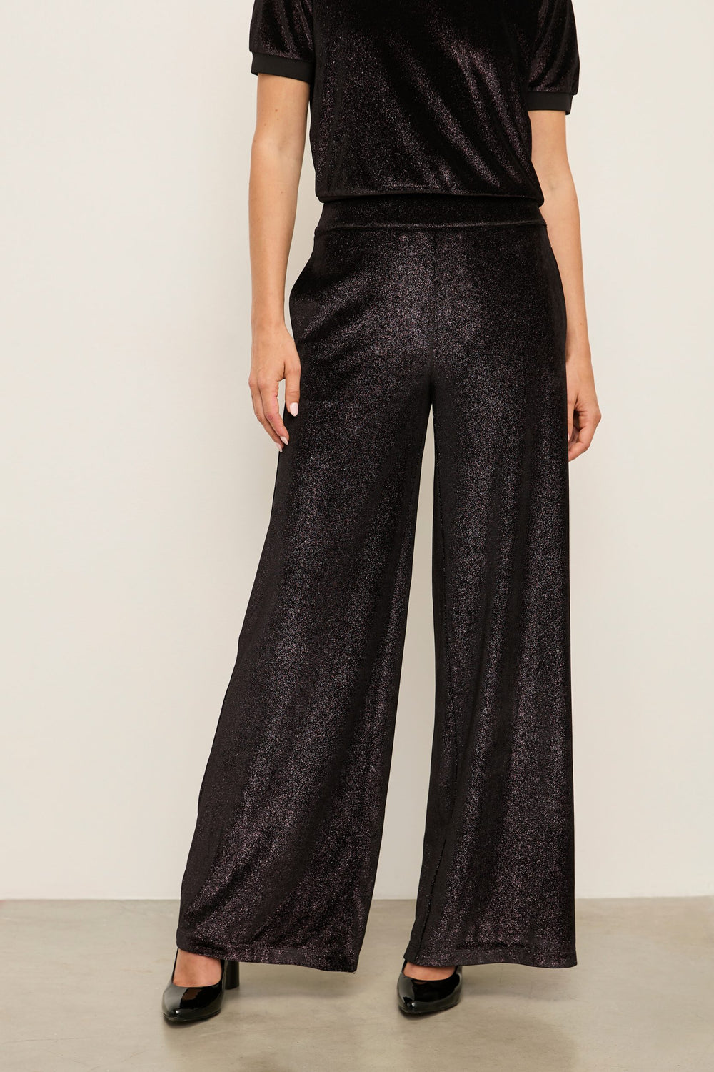 Velvet pant with elastic waist