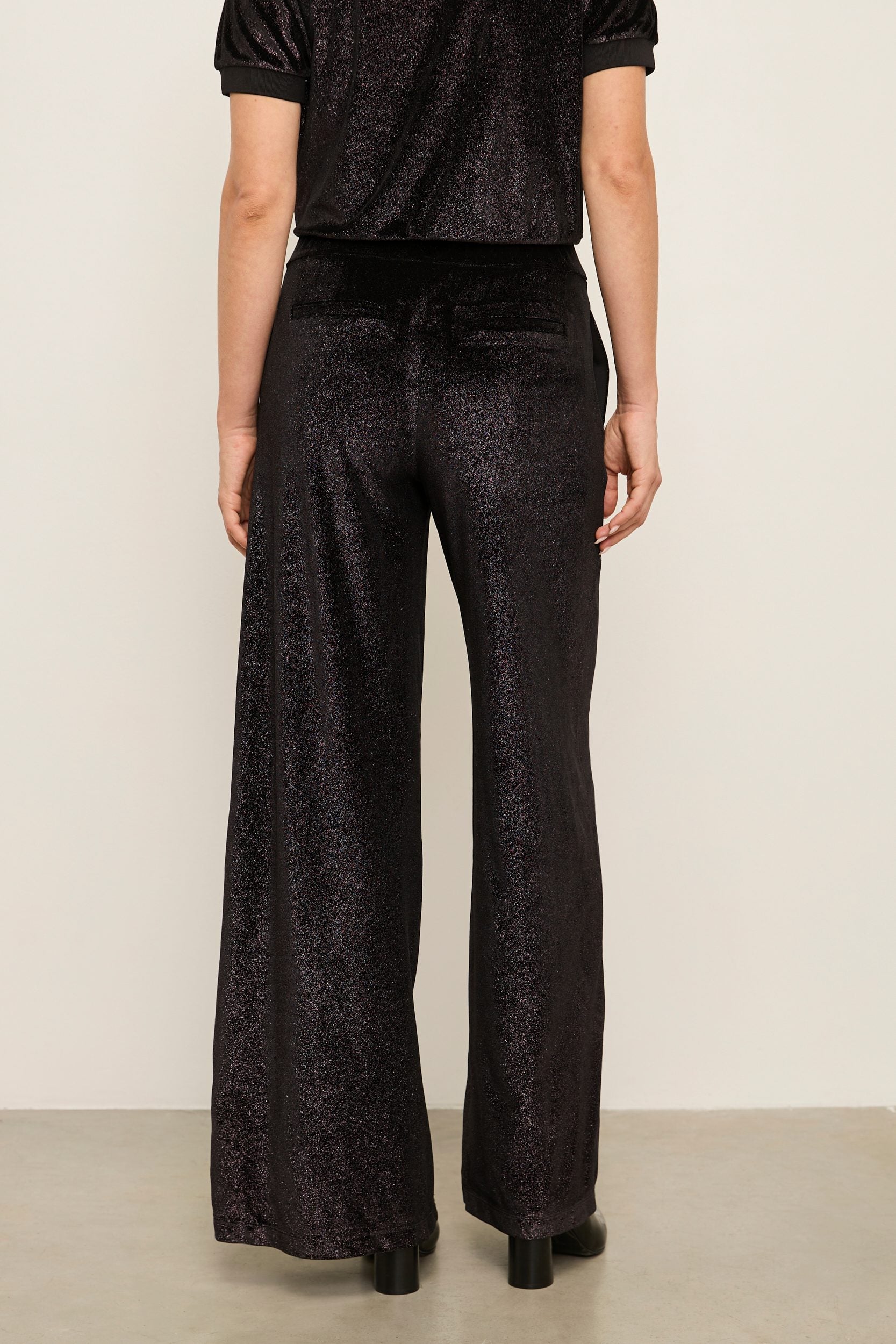 Velvet pant with elastic waist