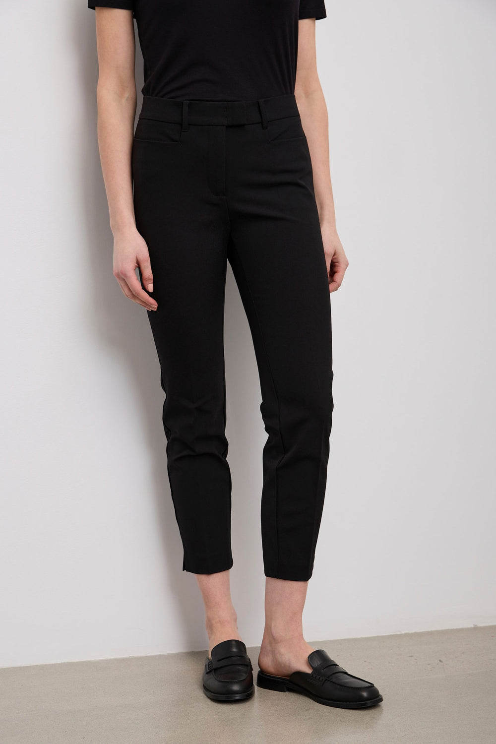 Urban fit crop pant with elastic waist