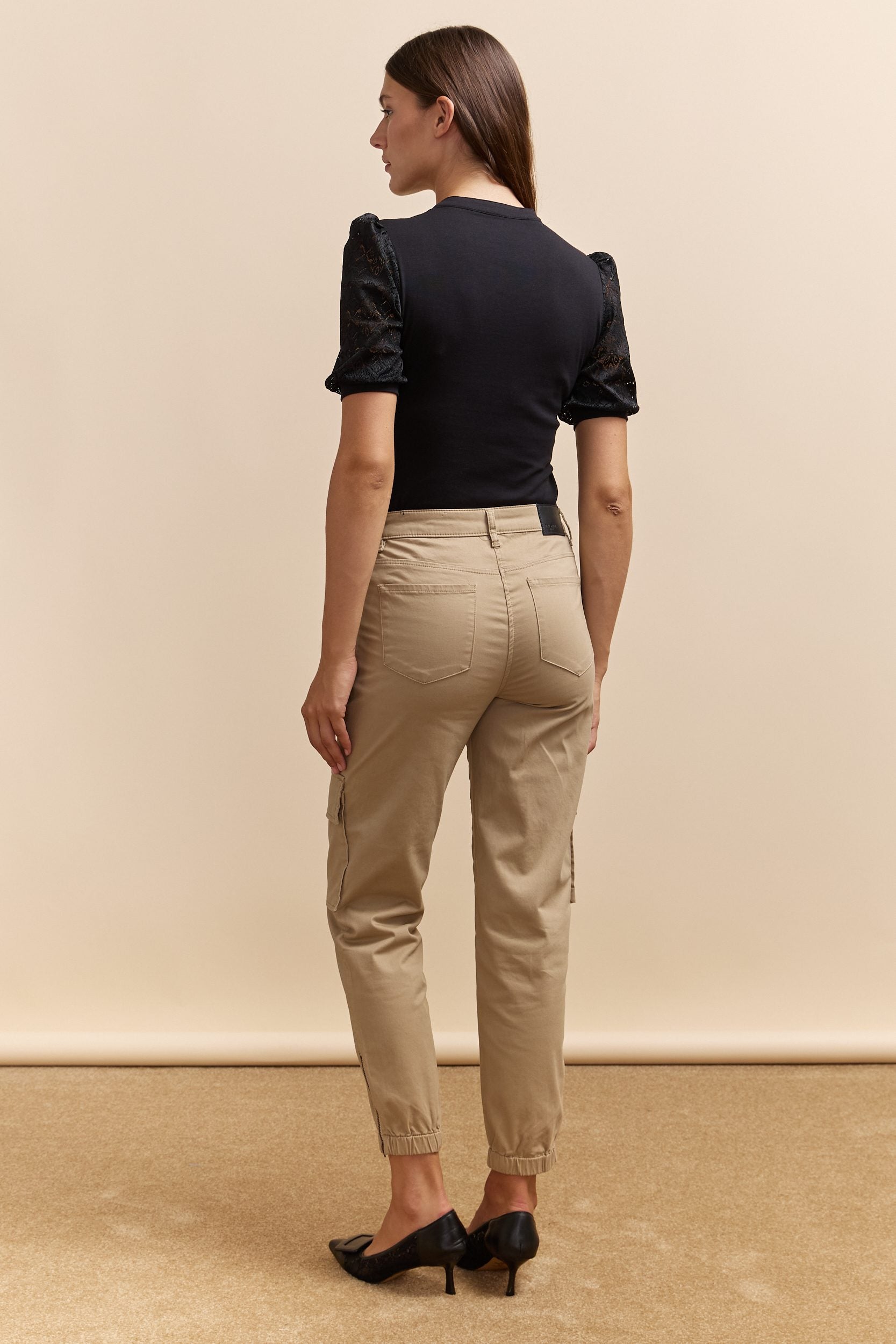 Urban fit pant with cargo pocket