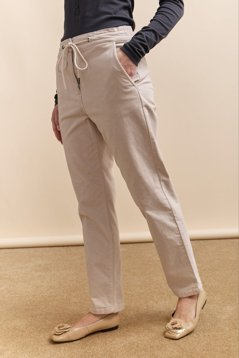 Corduroy pant with drawstring