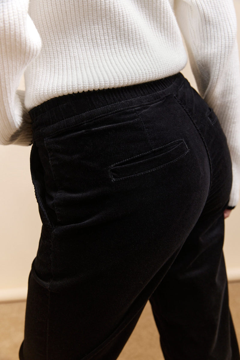 Corduroy pant with drawstring