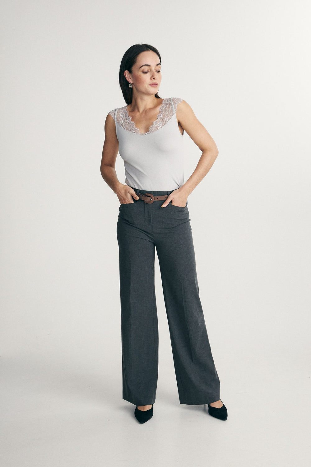 High waist straight pant with elastic waist