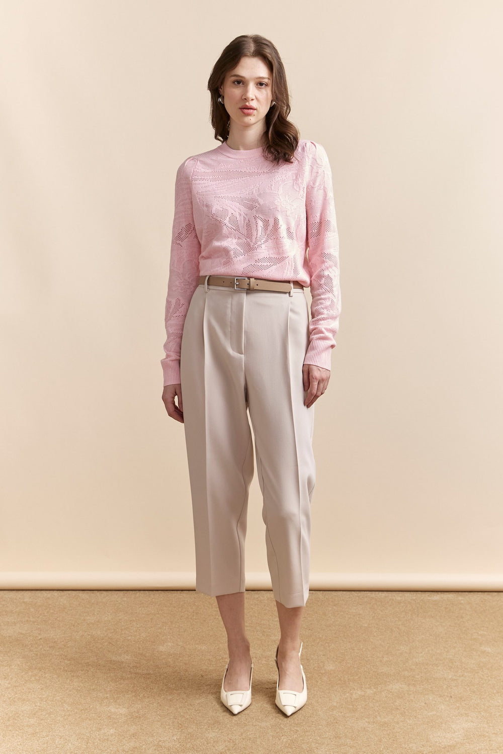 Cropped pant with pleats and belt