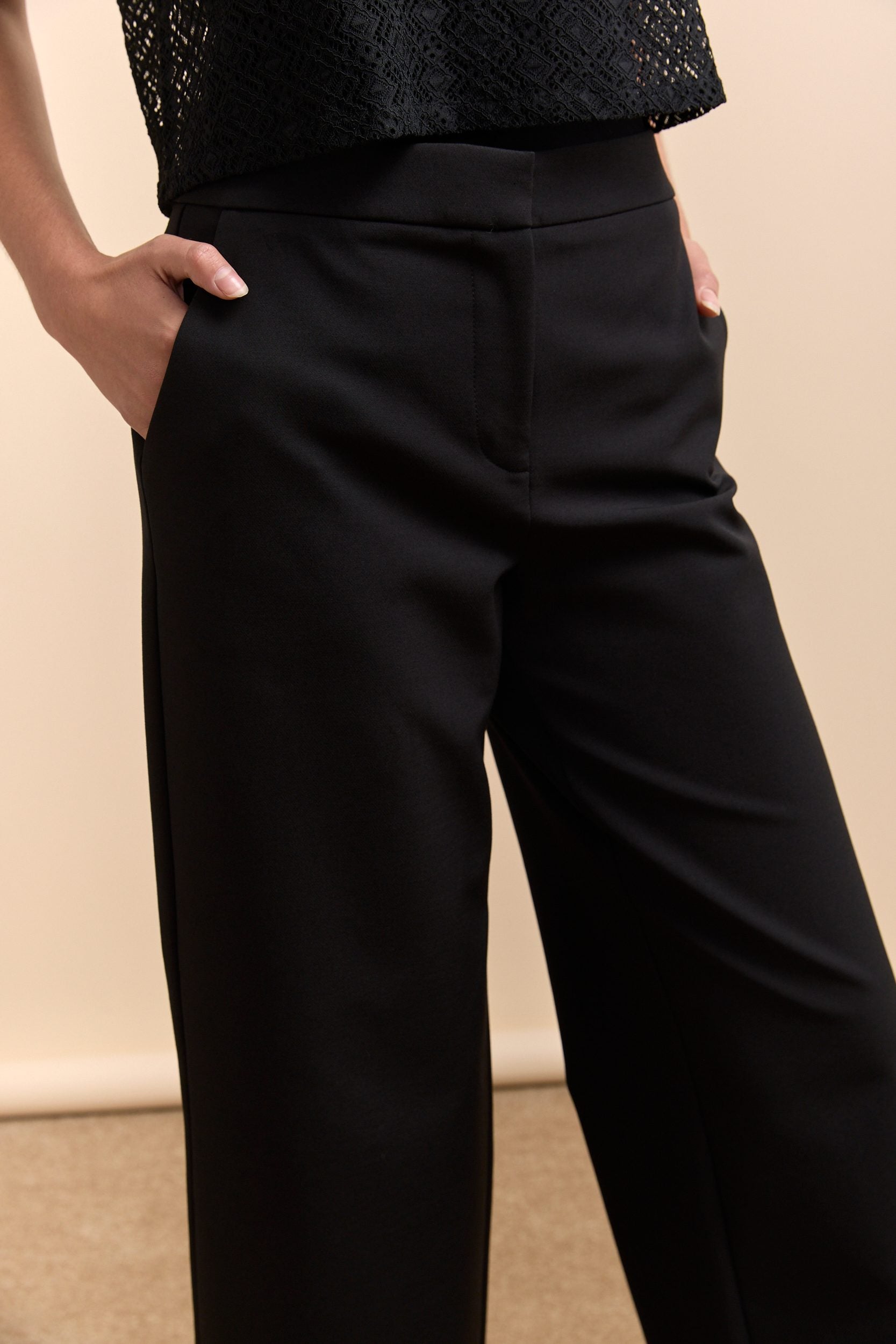 Wide leg high waist cropped pant