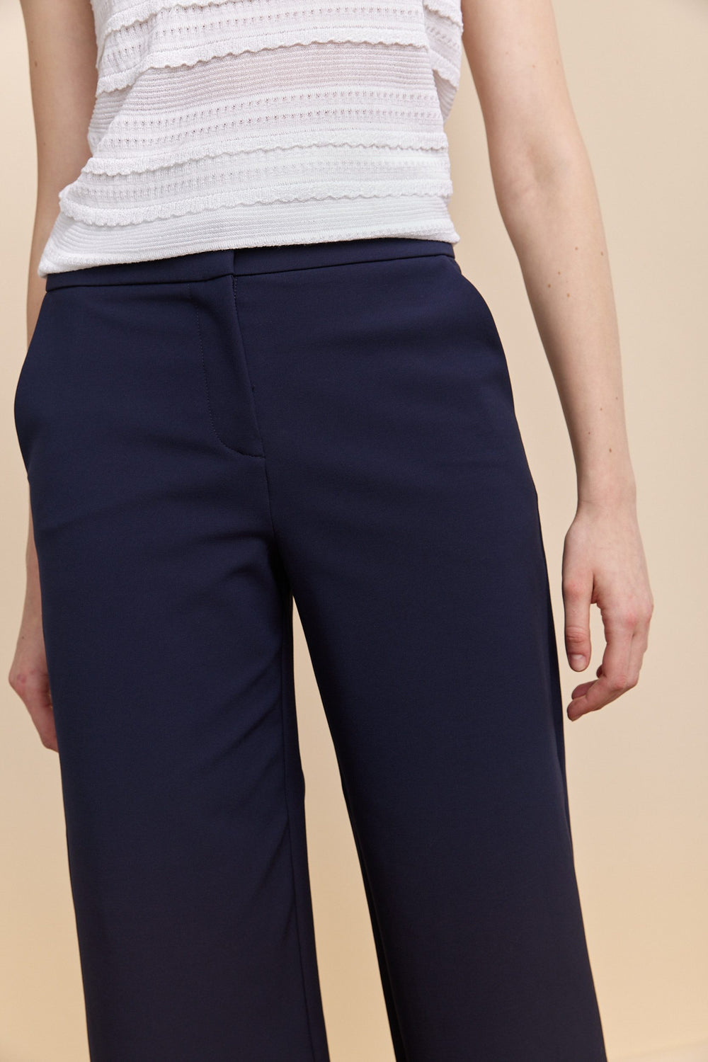 Wide leg high waist cropped pant