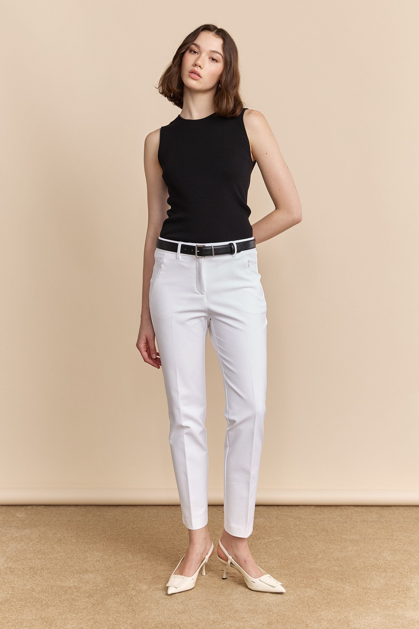 Urban crop pant with zip pocket