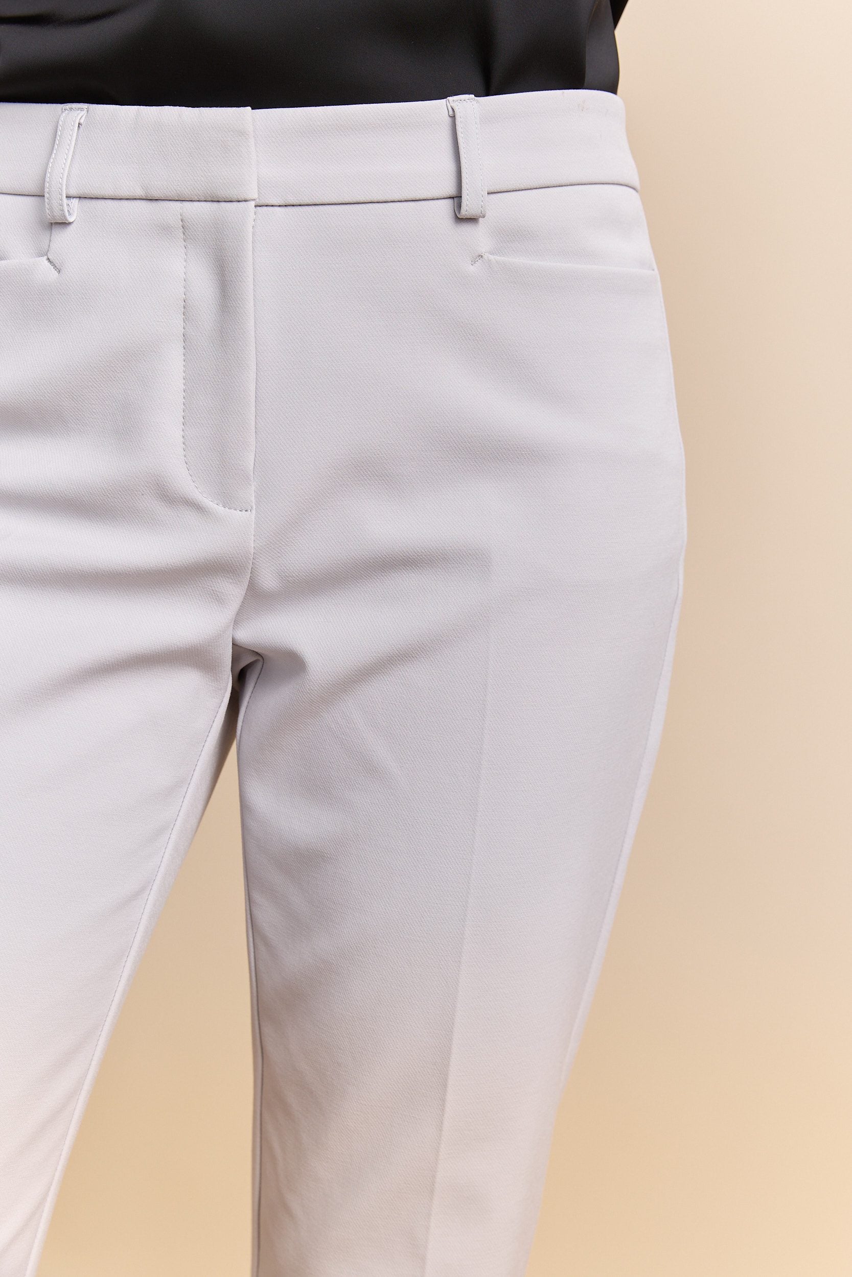 Cropped pants