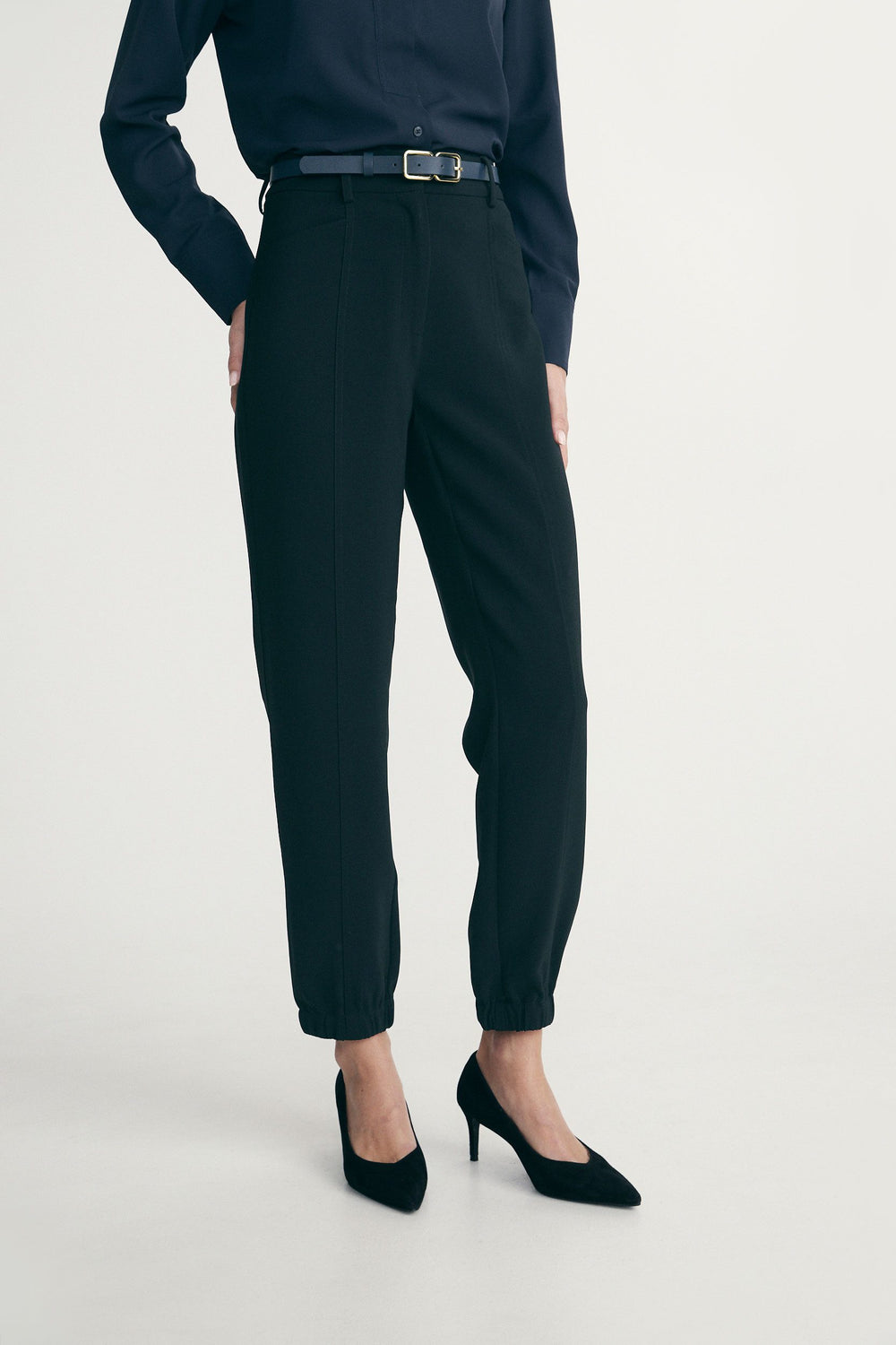Pants with elastic ankles
