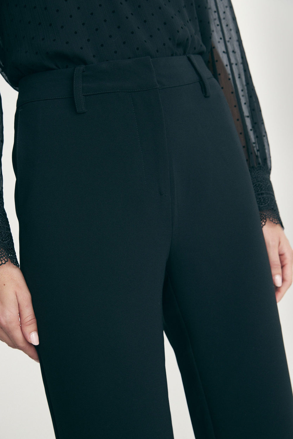Straight-leg pants