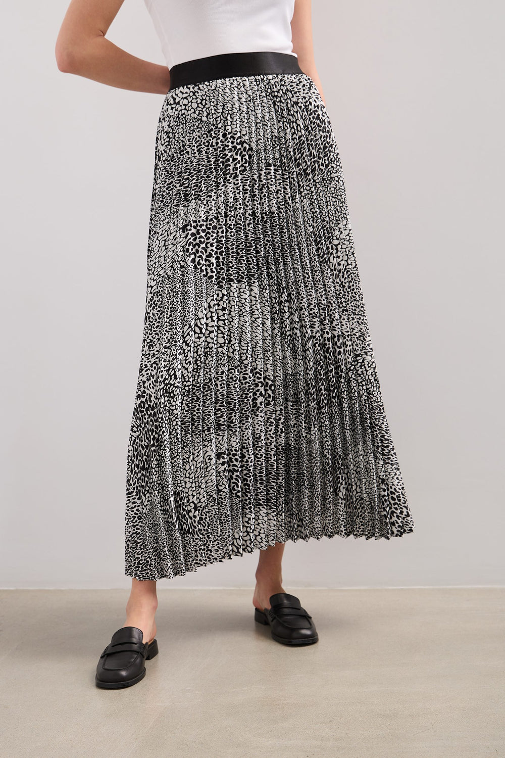 Print sunburst pleated skirt