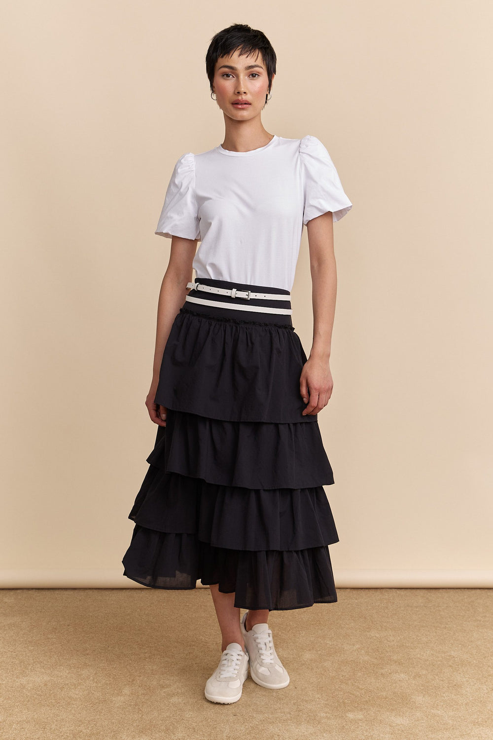 Fluid skirt with frills