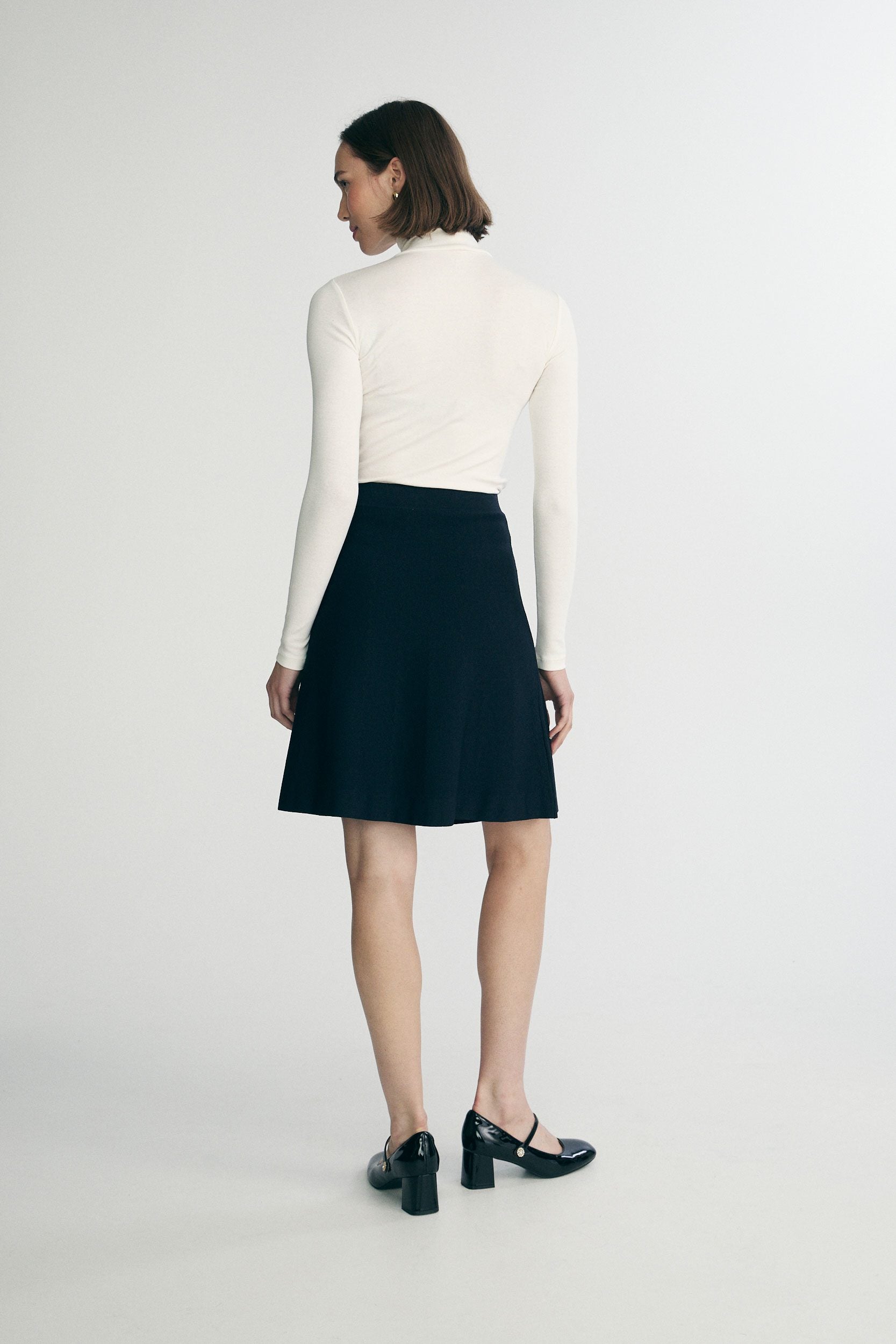 Knit skirt with pockets