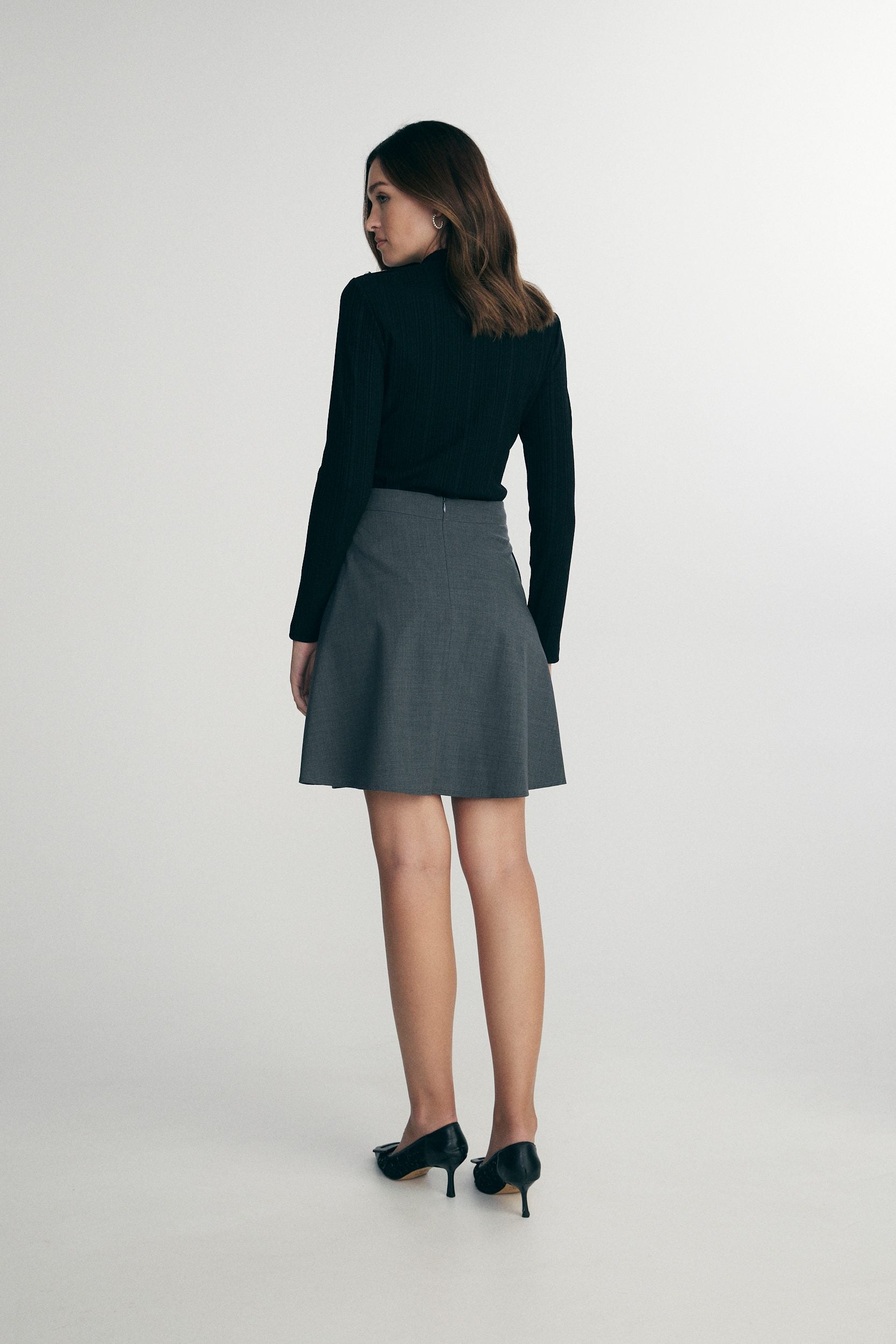 Flowy flared skirt with metal detail