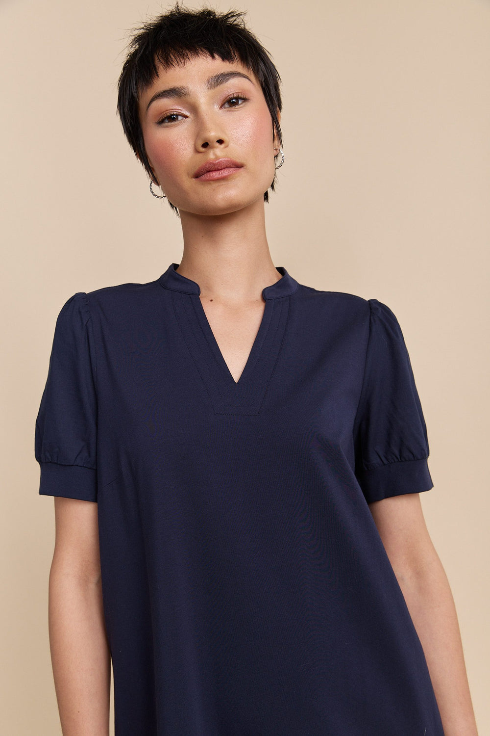 Jersey dress with poplin sleeve