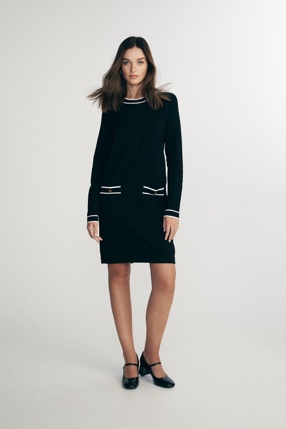 Knitted dress with contrast detail