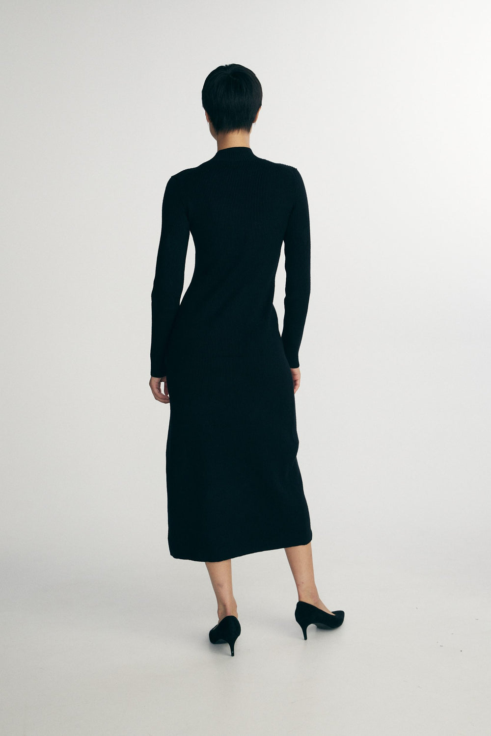 Knit maxi dress with slit