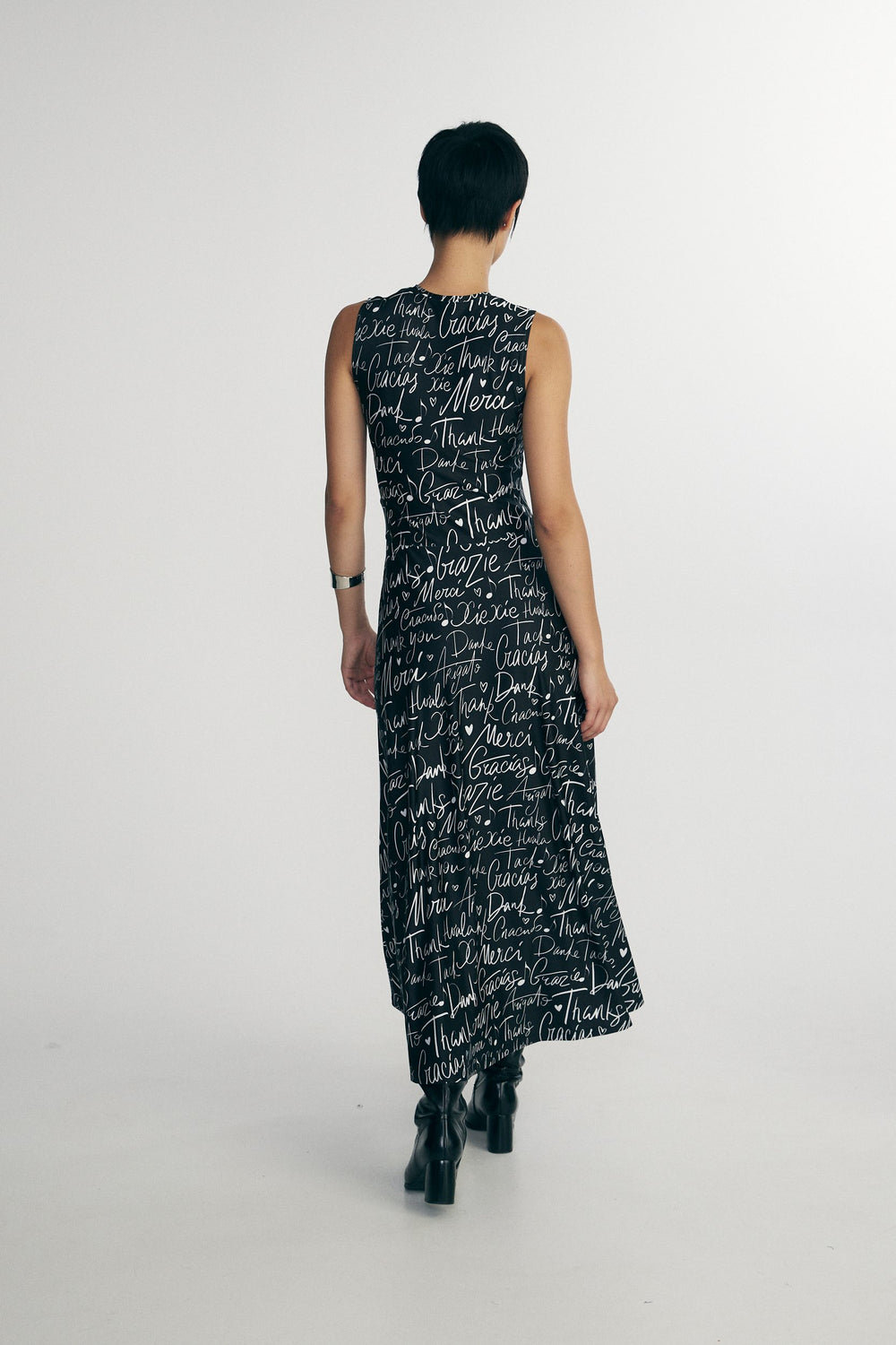 Sleeveless printed maxi dress