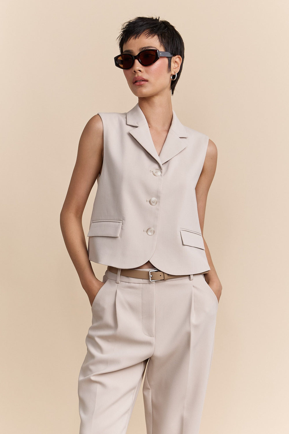 Sleeveless vest