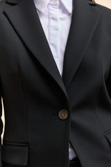 Basic fitted blazer