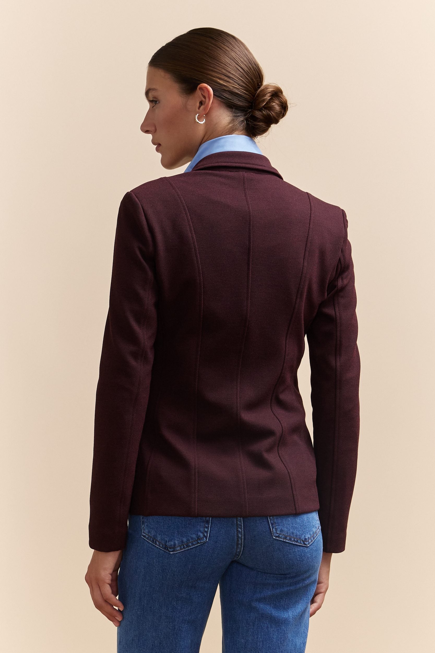 Stretch textured fitted jacket