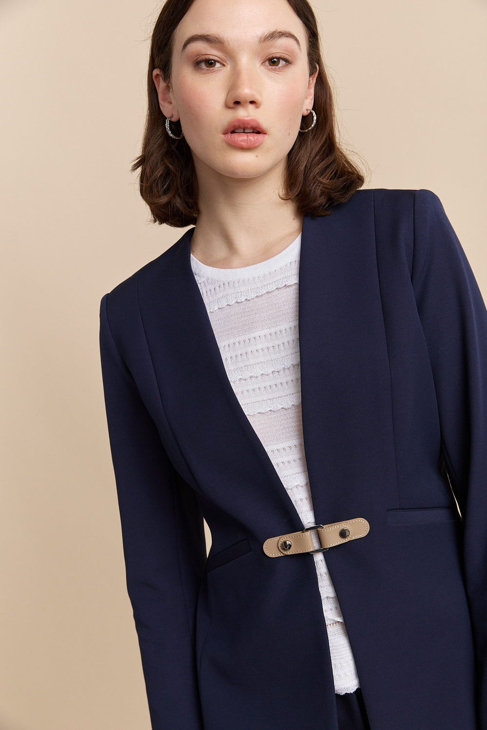 Fitted jacket with tab