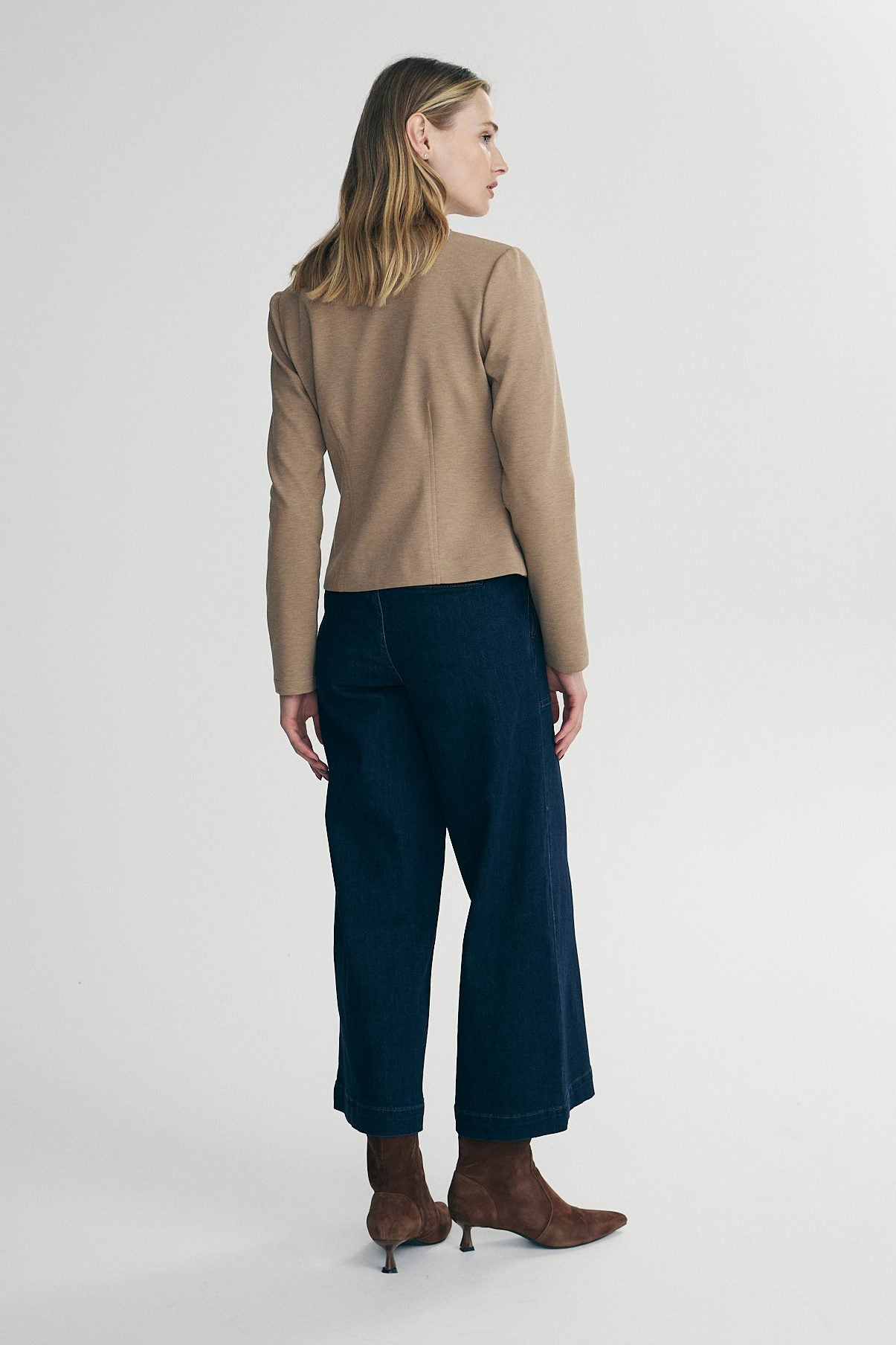 Stretch jacket
