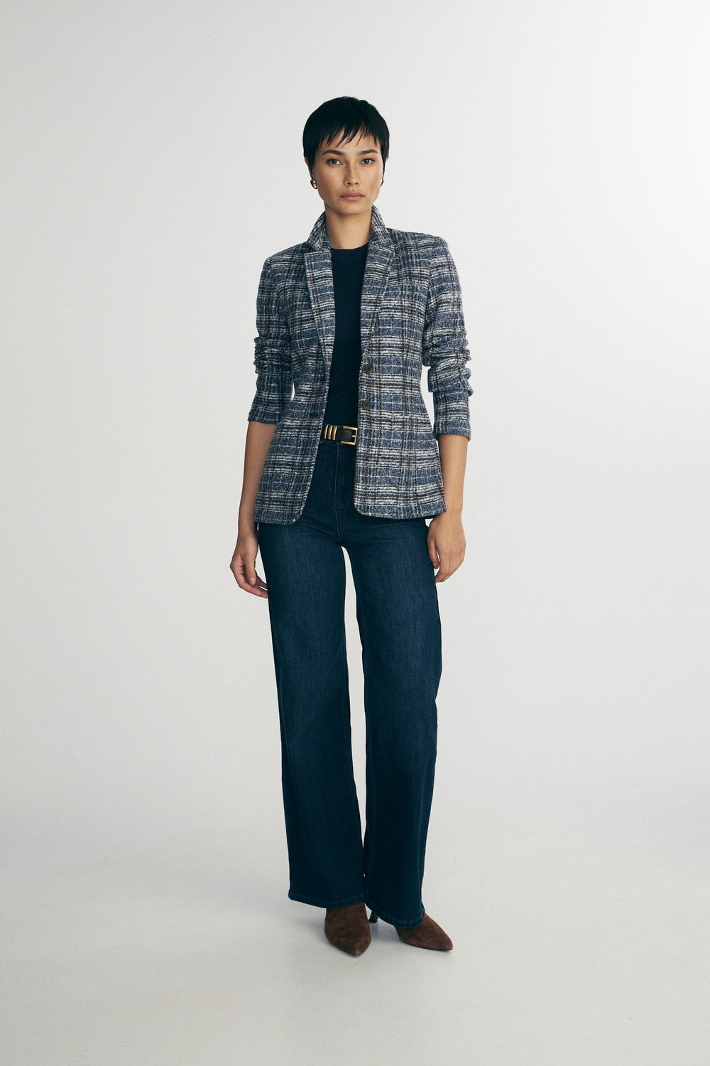Two buttons fitted stretch blazer