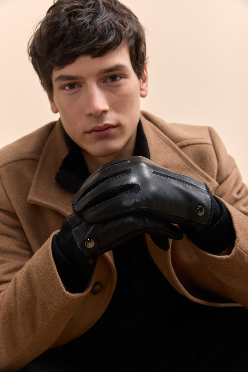 Leather gloves