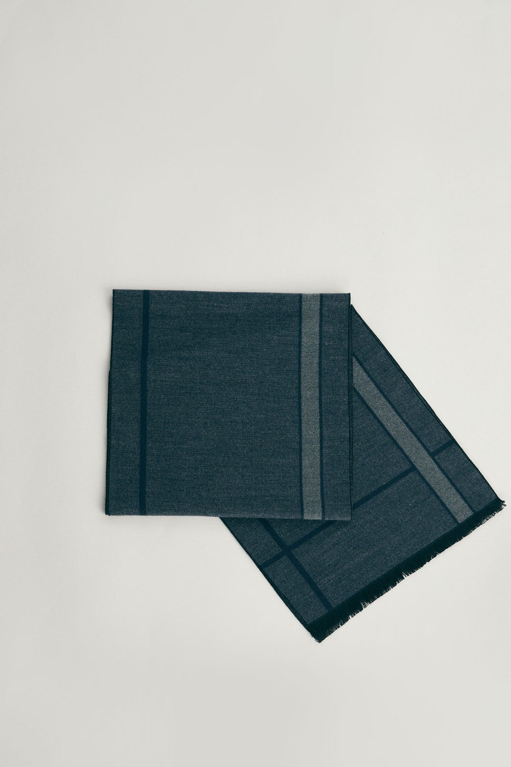 Check design brushed scarf