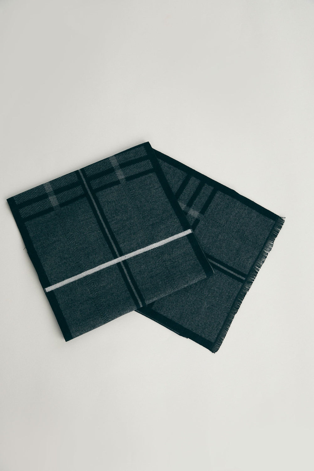 Check design brushed scarf