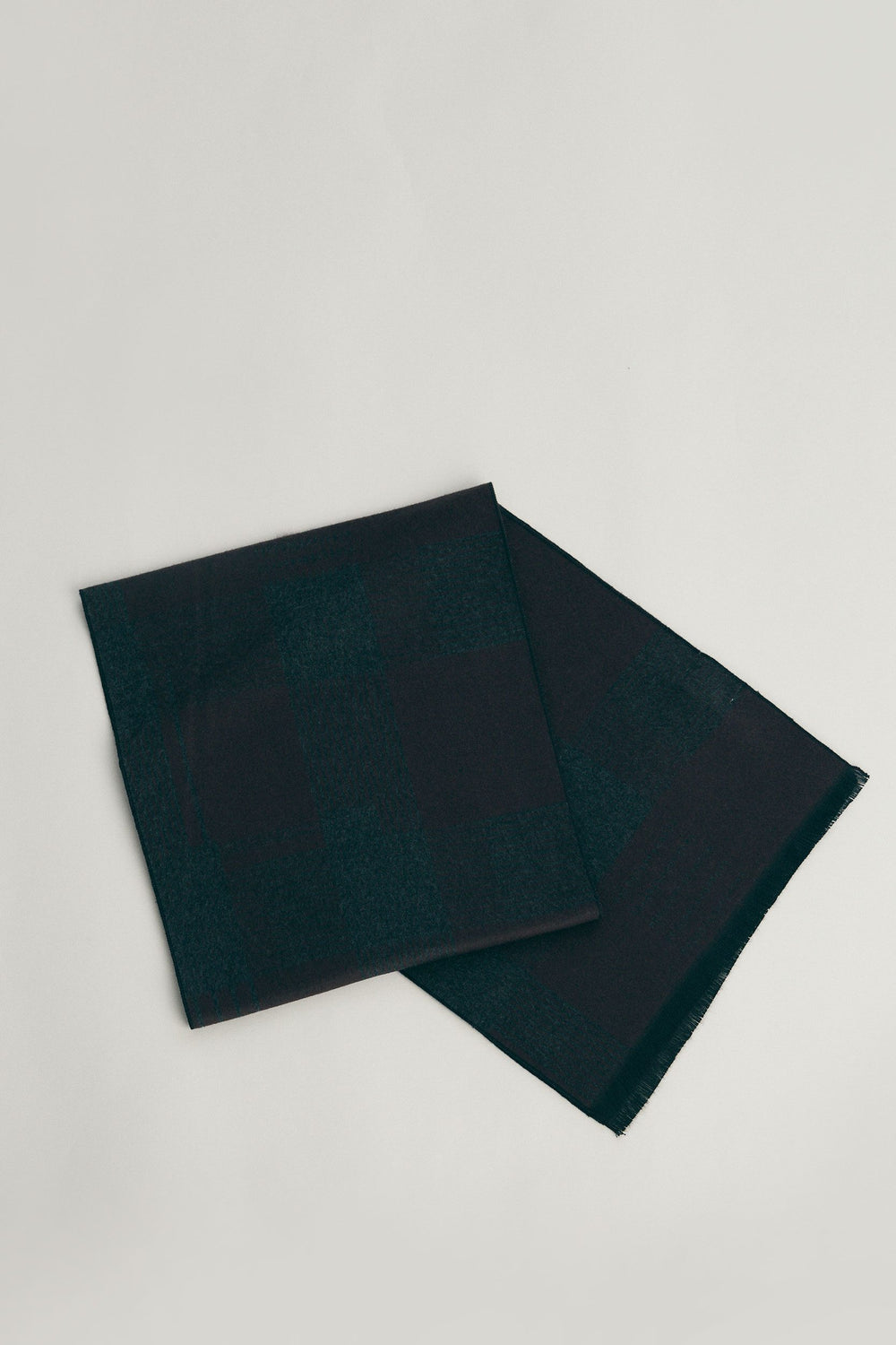 Check design brushed scarf