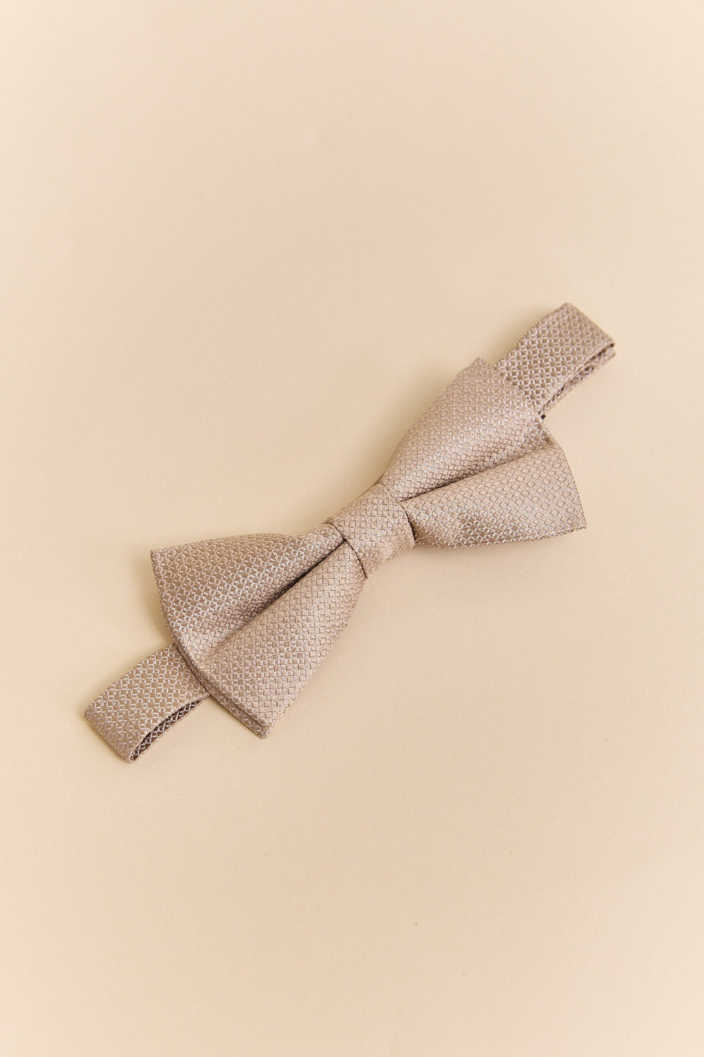 Silk bowtie