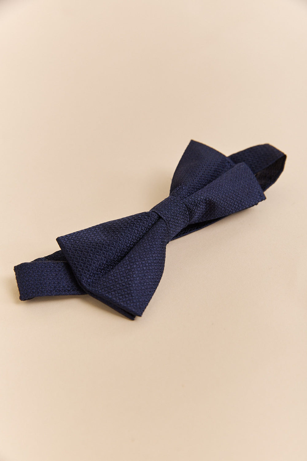 Silk bowtie