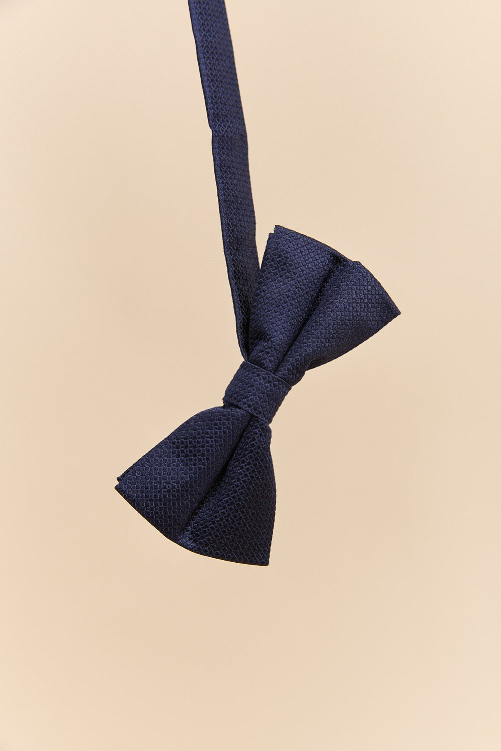 Silk bowtie