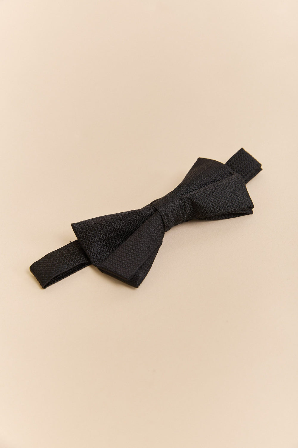 Silk bowtie