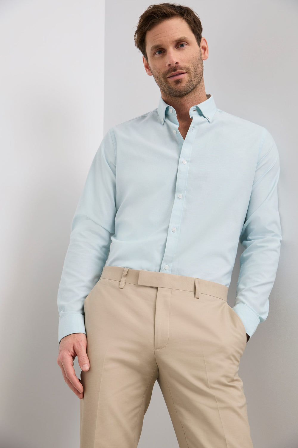 Semi-fitted oxford shirt