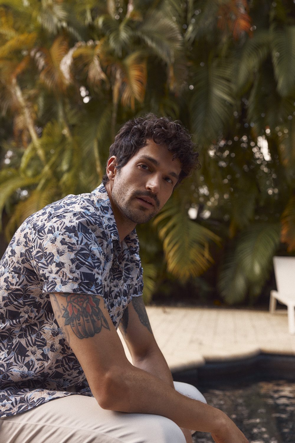 Printed poplin semi-fitted shirt