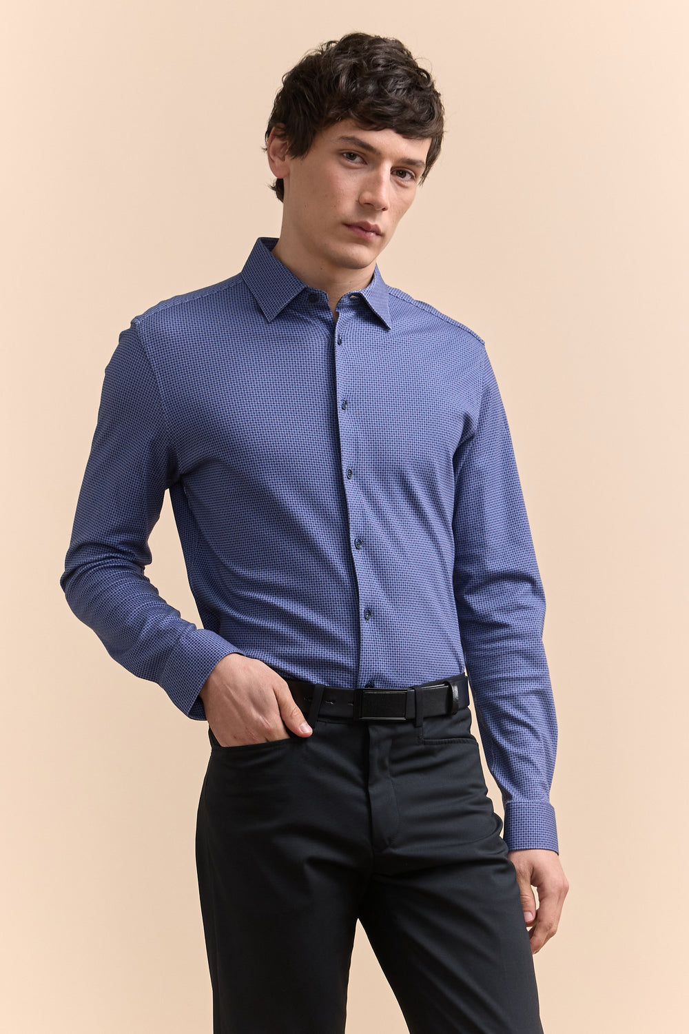 Extra-fitted micro pattern jersey shirt