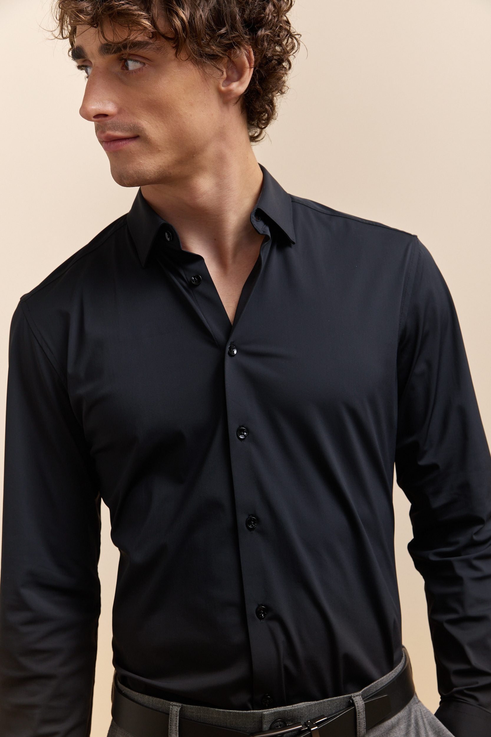 Extra-fitted plain jersey shirt