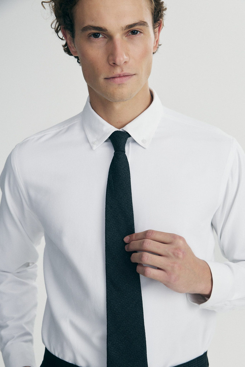 Semi-fitted oxford shirt